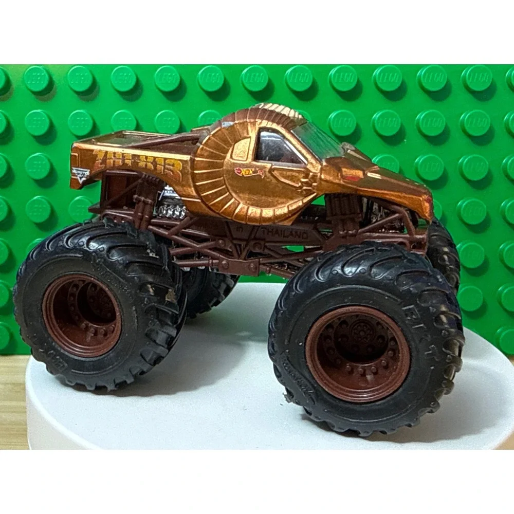 Hot Wheels Monster Jam The Ram Monster Truck Copper Diecast Mattel BKT Tires